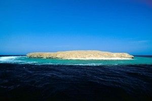 ISLA ROCKY